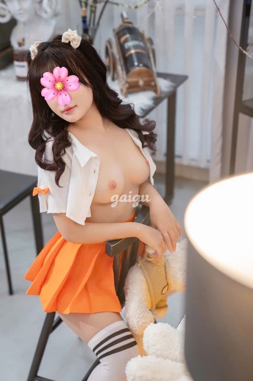 Nhã Đan Xinh Xắn, Đáng Yêu,Thân Hình Nóng Bỏng, Lần Đầu Lên Sóng