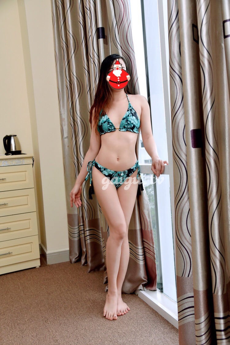 Vân Anh – Em gái xinh đẹp, dễ thương, body gợi tình và nụ cười chết ngừơi